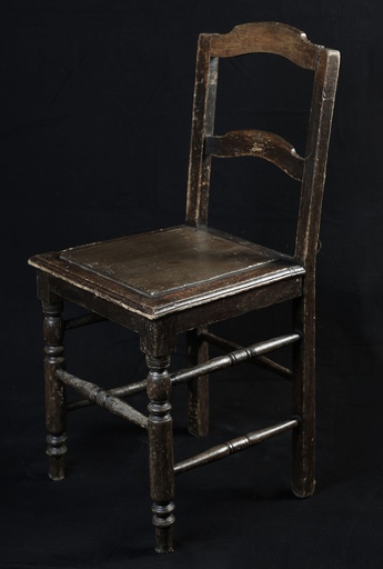 [OP03944] Silla cuadrada de nogal reforzada