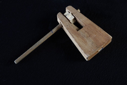 [OP04103] Carraca de juguete de madera