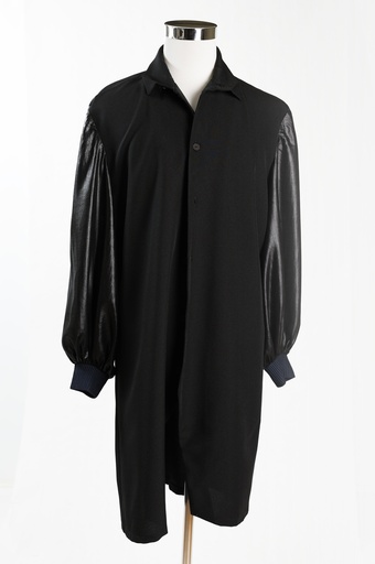 [OP04352] Casaca negro abotonadura delantera mangas brillantes(Bailarines Vogue) (copia)