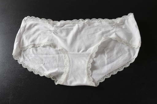 [OP04463] Braga blanco con puntilla