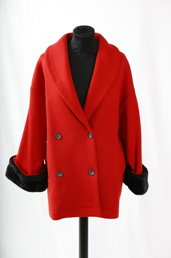 [OP04513] Chaquetón rojo puño pelo negro
