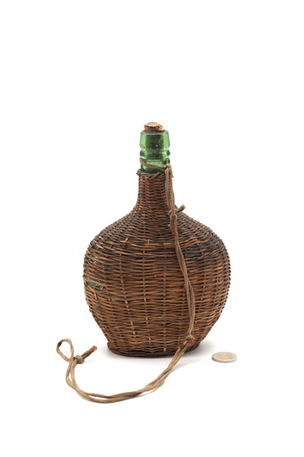 [OP00044] Botella con cubierta de mimbre