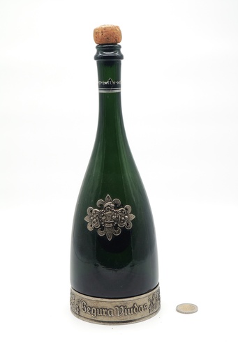 [OP00181] Botella de cava con adornos metalicos