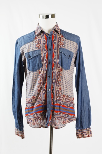 [OP05237] Camisa azul estampada con bolsillos
