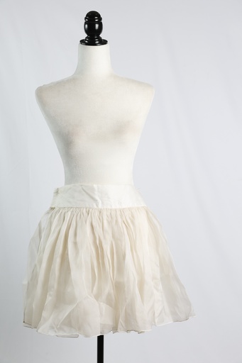 [OP05377] Falda corta organza crudo francés (copia)