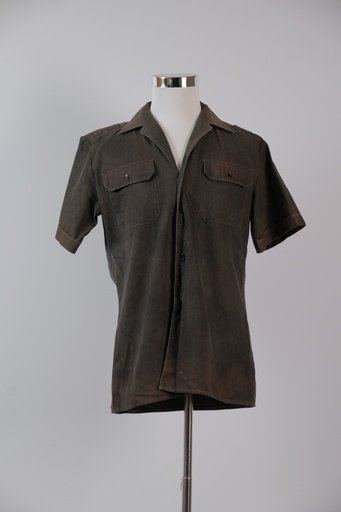 [OP03162] Camisa M/C verde ambientada