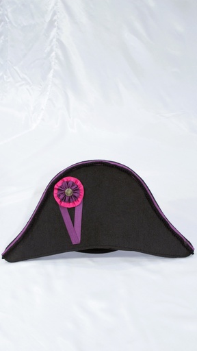 [OP06050] Bicornio negro con vivo morado época