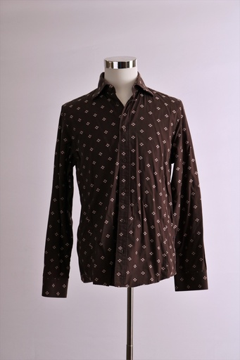 [OP01825] Camisa vestir marrón con motivos