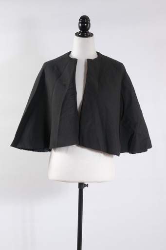 [OP01602] Capelina negra corta