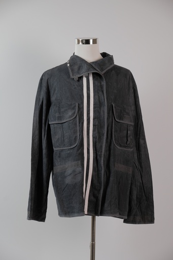 [OP03150] Chaqueta H rayas blancas ambientada